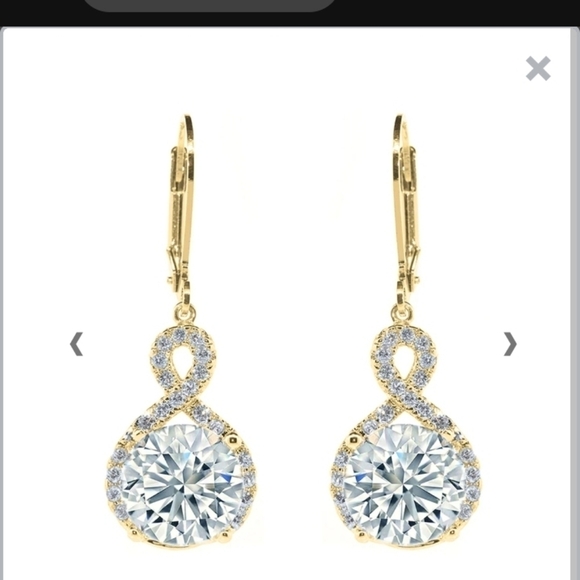 Cate & Chloe Jewelry - Cate & Chloe 18kt Gold Plated Diamond CZ Halo Earrings